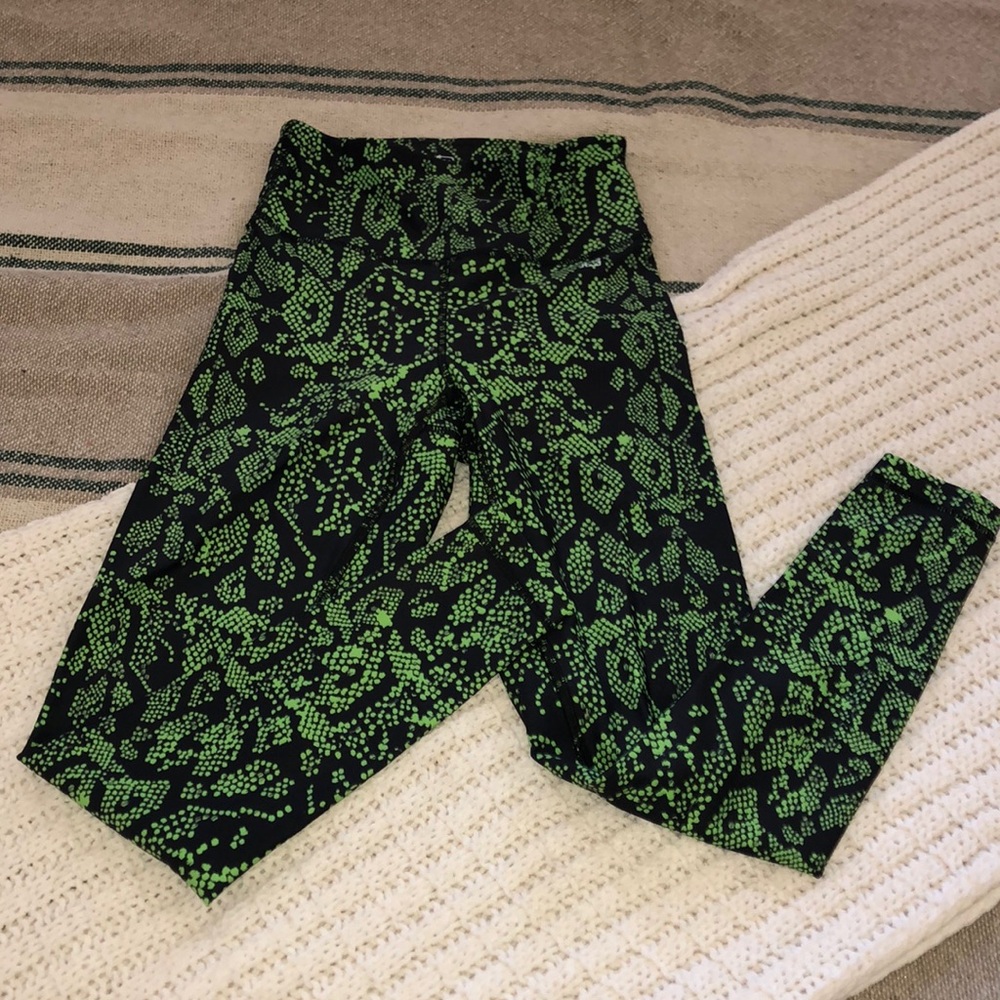 Body Language Snake skin leggings